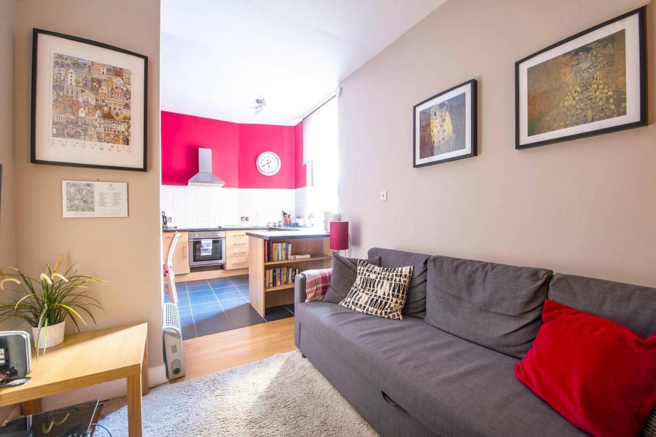 Joivy Amazing Location - Charming Apartment By The Edinburgh Castle! Luaran gambar