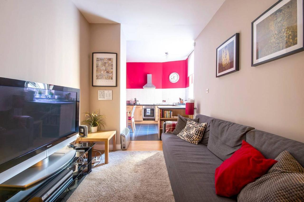 Joivy Amazing Location - Charming Apartment By The Edinburgh Castle! Luaran gambar